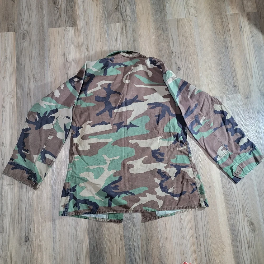 US Army Issued Shirt Jacket Woodland Camo Combat Pattern Med-Reg 37